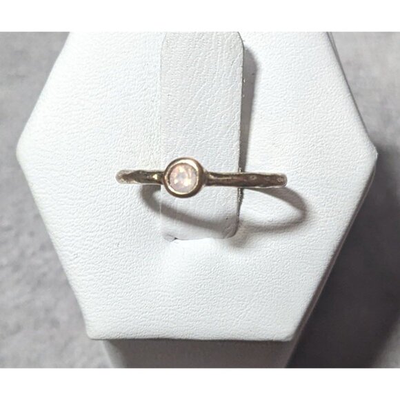 Minimalist Gold Tone Textured Ring With Tiny Pastel Pink Stone Size 4 - Picture 7 of 12
